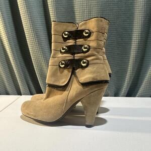 Women’s High Heel Boot Size 7 #1￼
